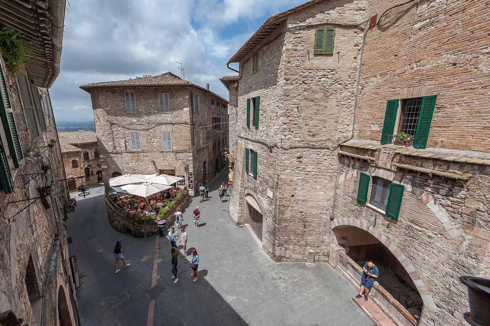 Appartement La Loggia Di Portica Residenza Storica Nel Centro Di Assise Extérieur photo