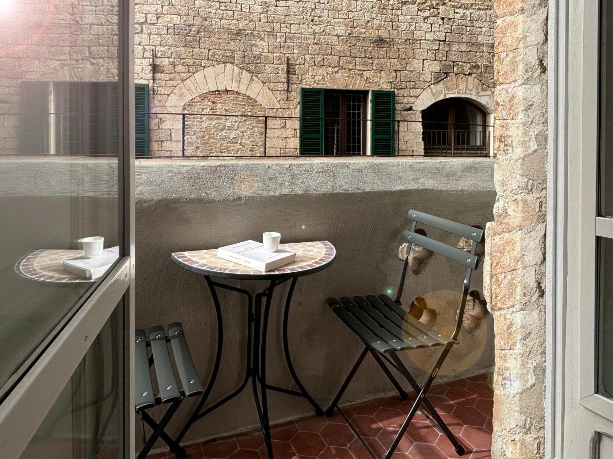 Appartement La Loggia Di Portica Residenza Storica Nel Centro Di Assise Extérieur photo