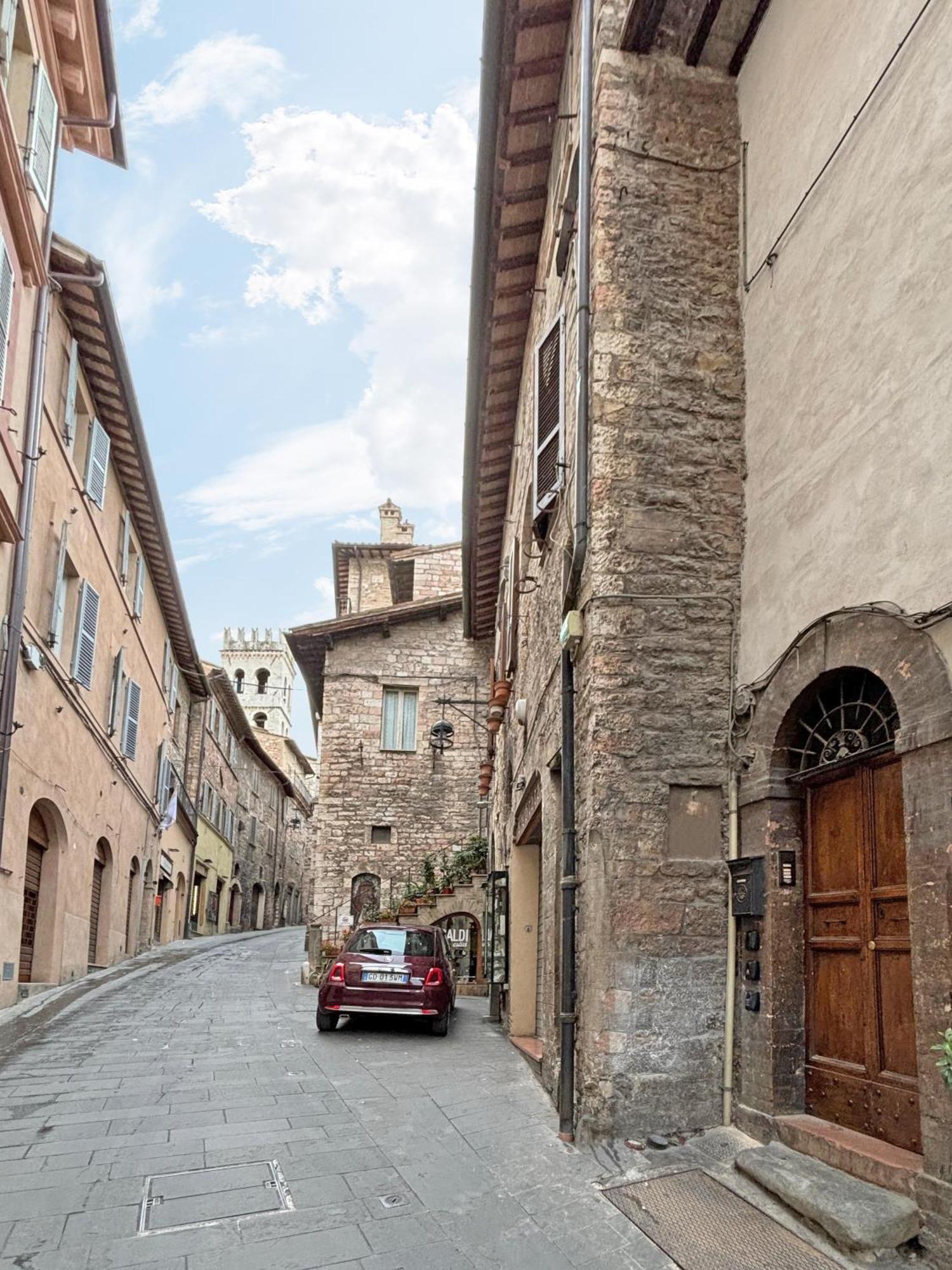 Appartement La Loggia Di Portica Residenza Storica Nel Centro Di Assise Extérieur photo